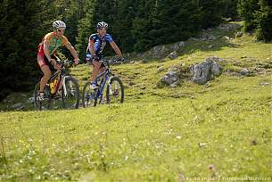 Foto auf Europameister Alban Lakata und Local Heroe Richard Zinthauer testen die WM-Strecke von 2009!   