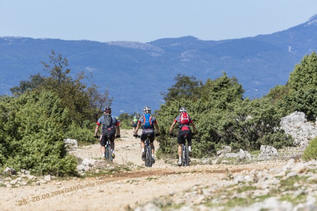 Foto auf TEAM TOUR 2014 - Live aus Kroatiens rauhem Norden