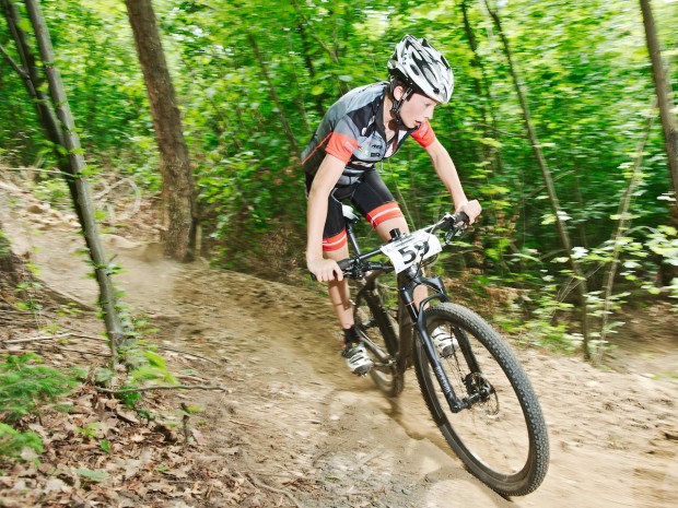 Alexander Pall - U15 beim Drift im Singletrail