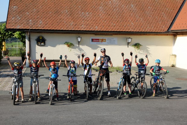 Foto auf Bike Camp 15.III - Doppelte Premiere