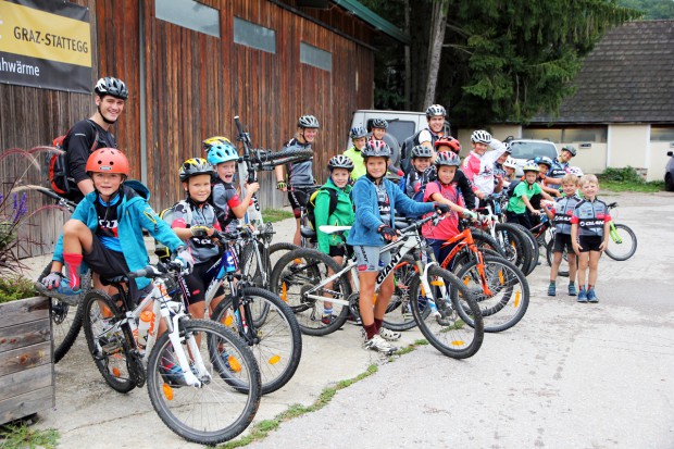 Foto auf Bike Camp 15.III - Doppelte Premiere